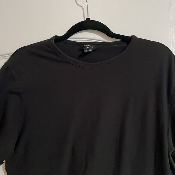 Men’s forever 21 t-shirt - Picture 2 of 5